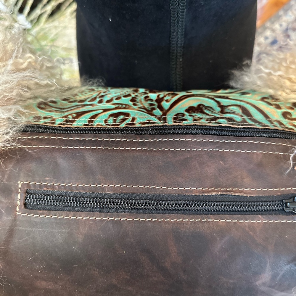 Holy Cow Couture, USA made, Tibetan Lamb sides embossed leather, New Condition - Picture 8 of 12
